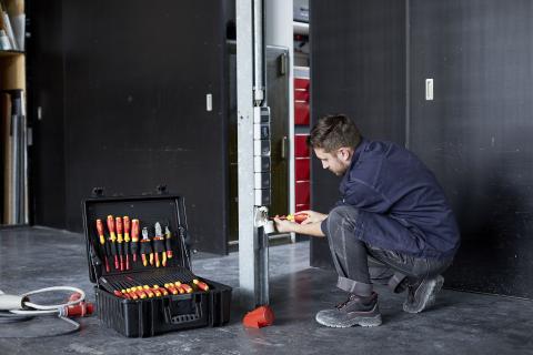 Wiha Walizka narzędziowa XL electric 81-cz. (40523)