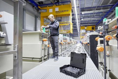 Wiha Zestaw kluczy nasadowych i bitów 1/4" i 1/2" 60-cz. wraz z L-Boxx (44685)