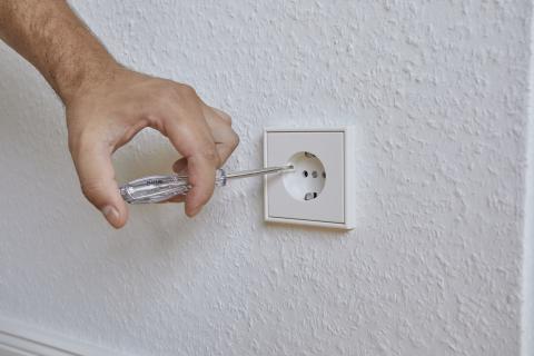 Wiha Próbnik napięcia SoftFinish jednobiegunowy, 110-250 V płaski przezroczysty, z klipsem do przypinania w blistrze 3.0 mm (35378)