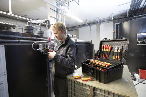 Wiha Walizka narzędziowa XL electric 81-cz. (40523)